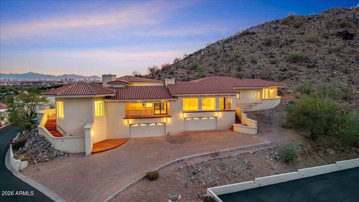 3800 E LINCOLN Drive 55