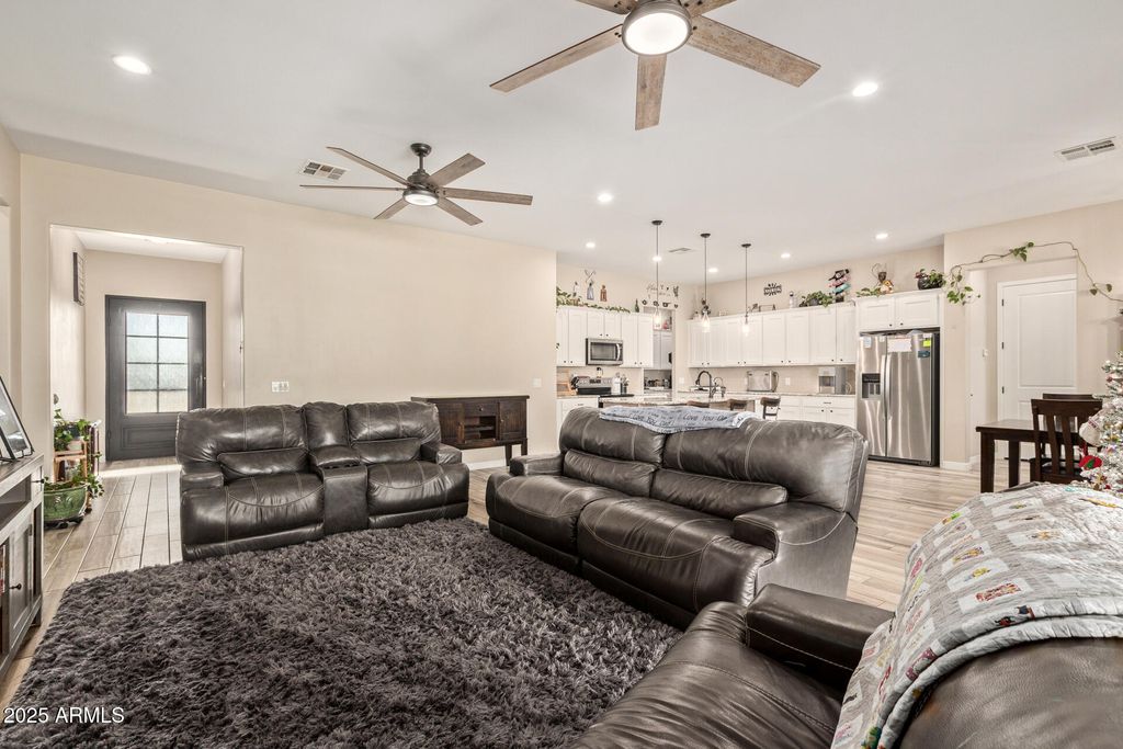 Photo of 8998 W Garnet Mountain Drive, Casa Grande, AZ 85194 (MLS # 6953412)