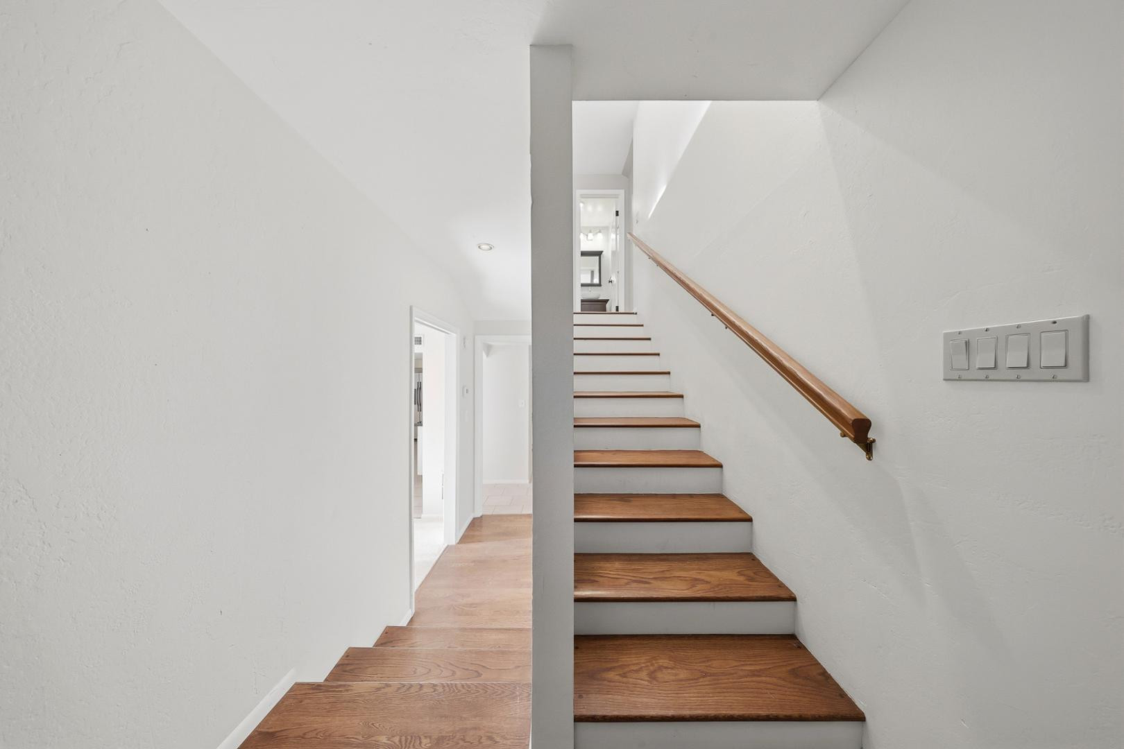 326 W GRANADA Road