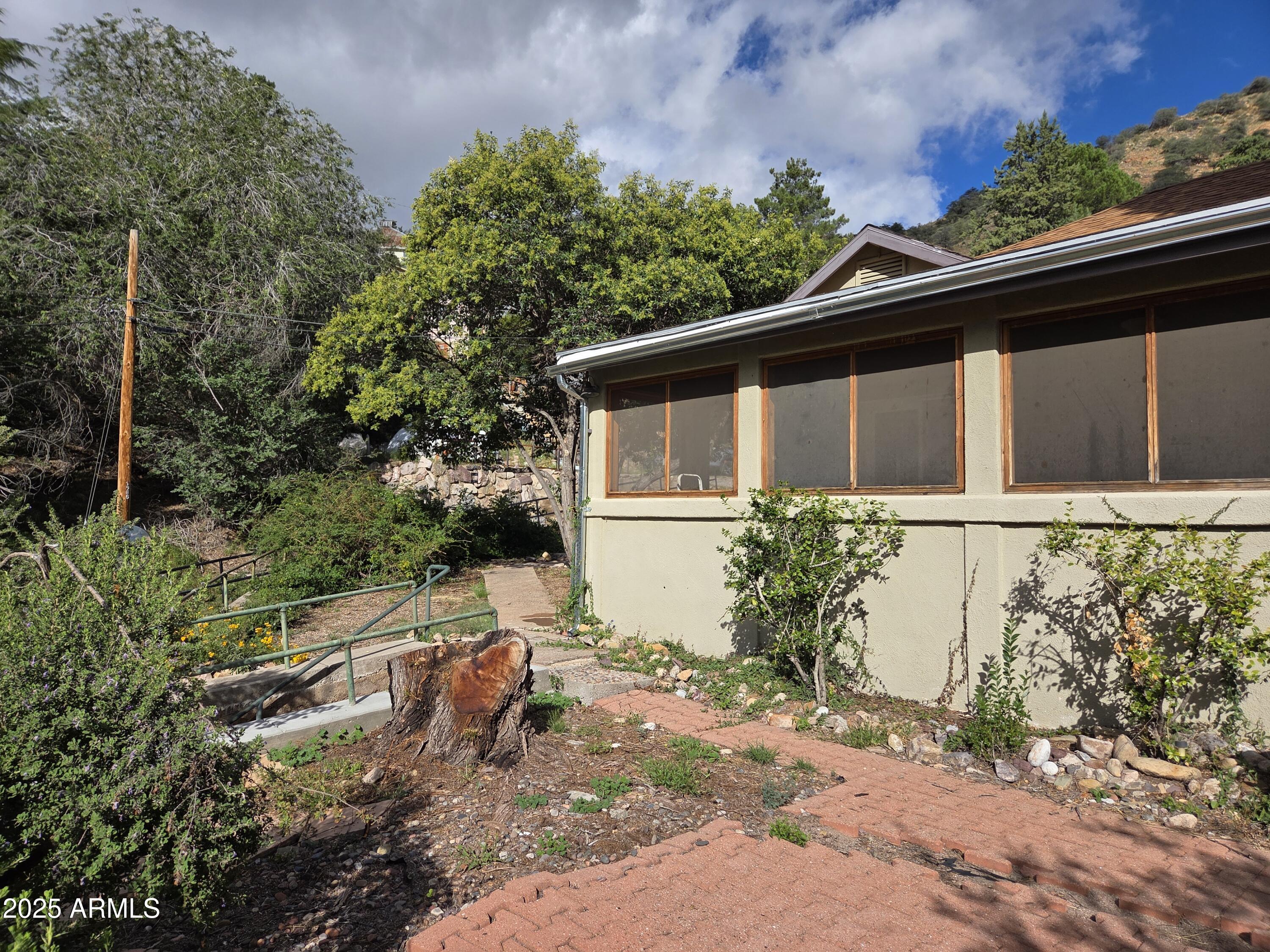 77 Shearer Avenue