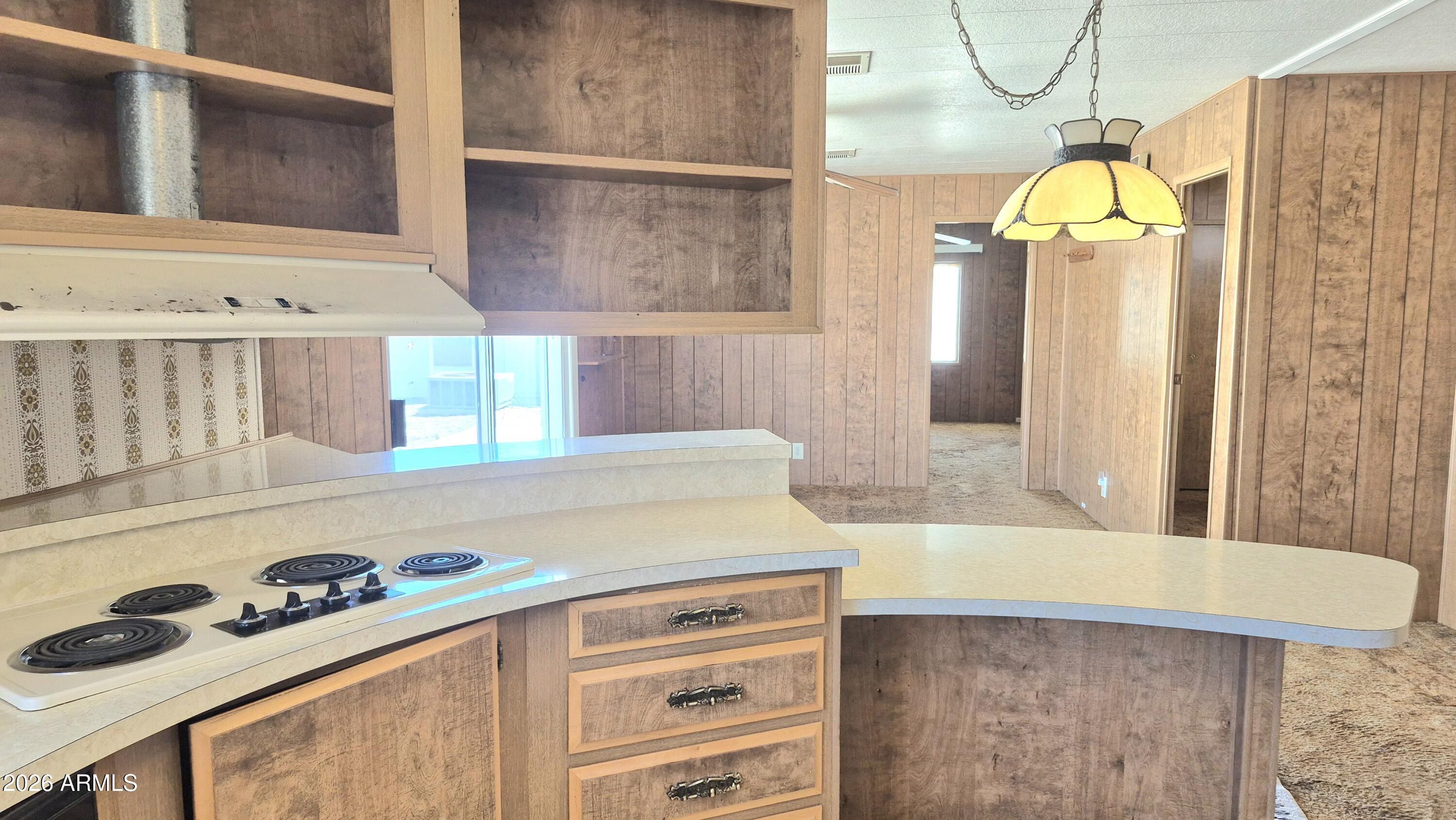 3104 E BROADWAY Road 272