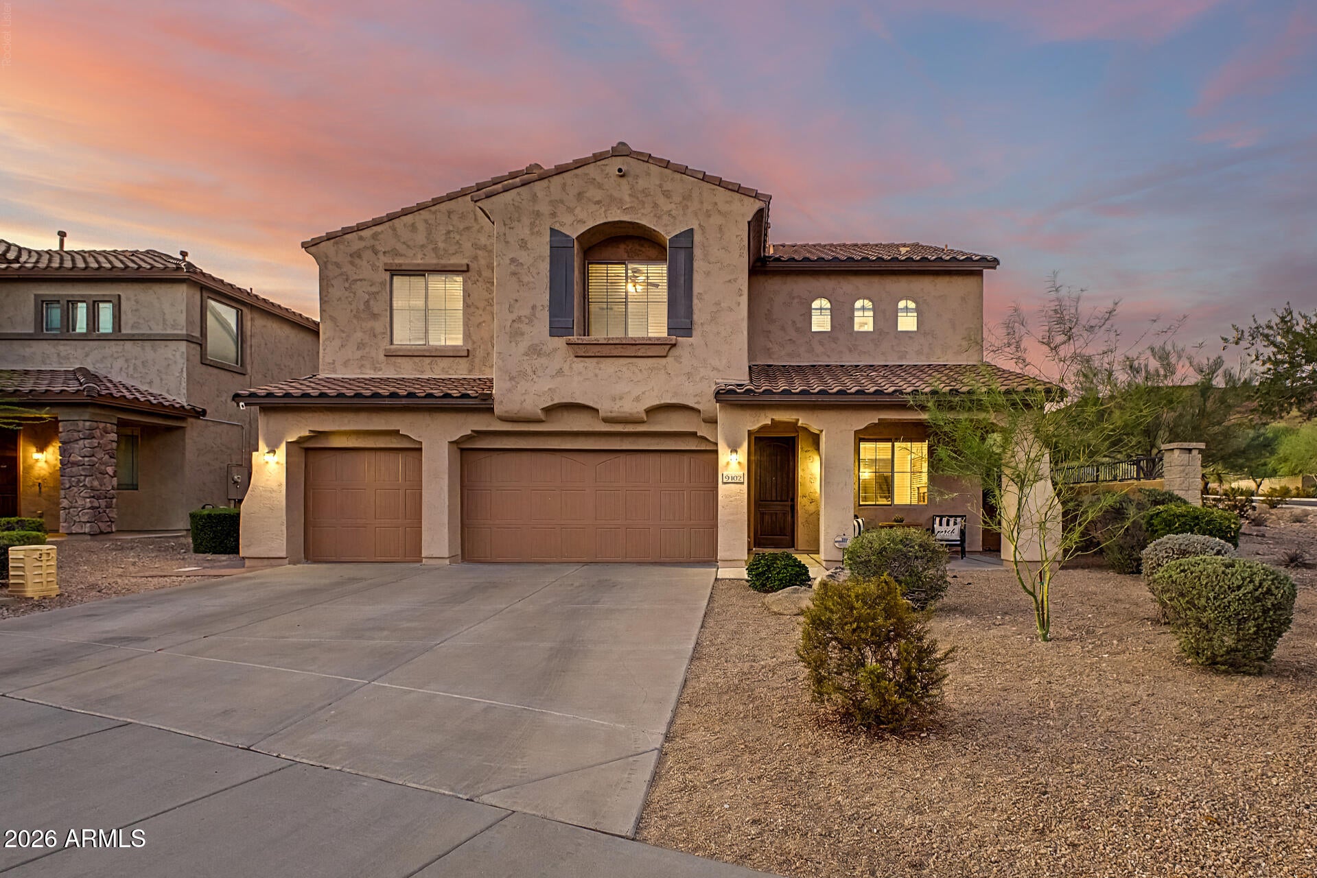 9102 W WHITE FEATHER Lane