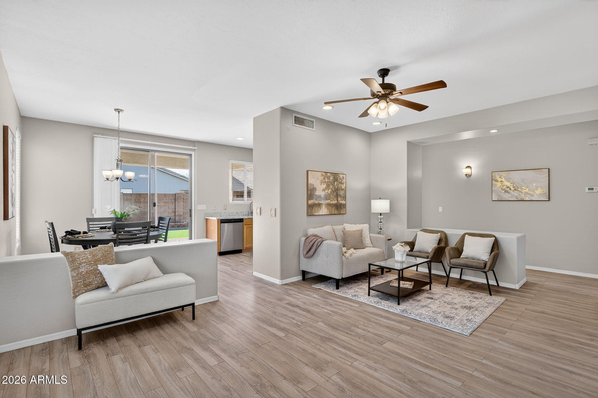 3351 E CLIFTON Avenue