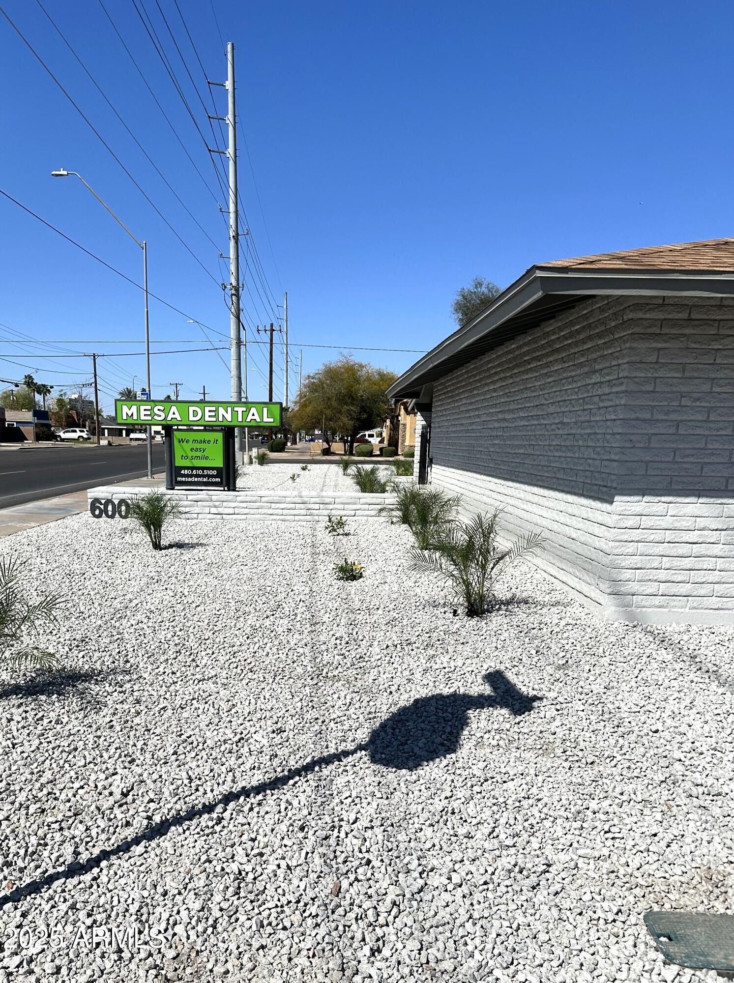 600 E UNIVERSITY Drive