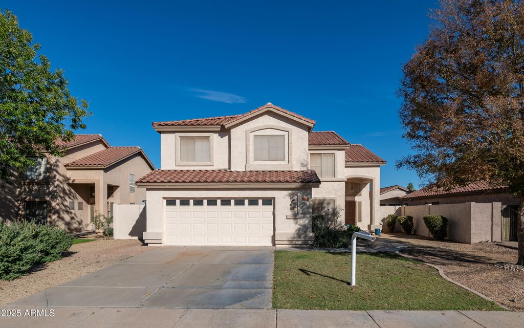 Photo of 1072 W Windhaven Avenue, Gilbert, AZ 85233 (MLS # 6955458)
