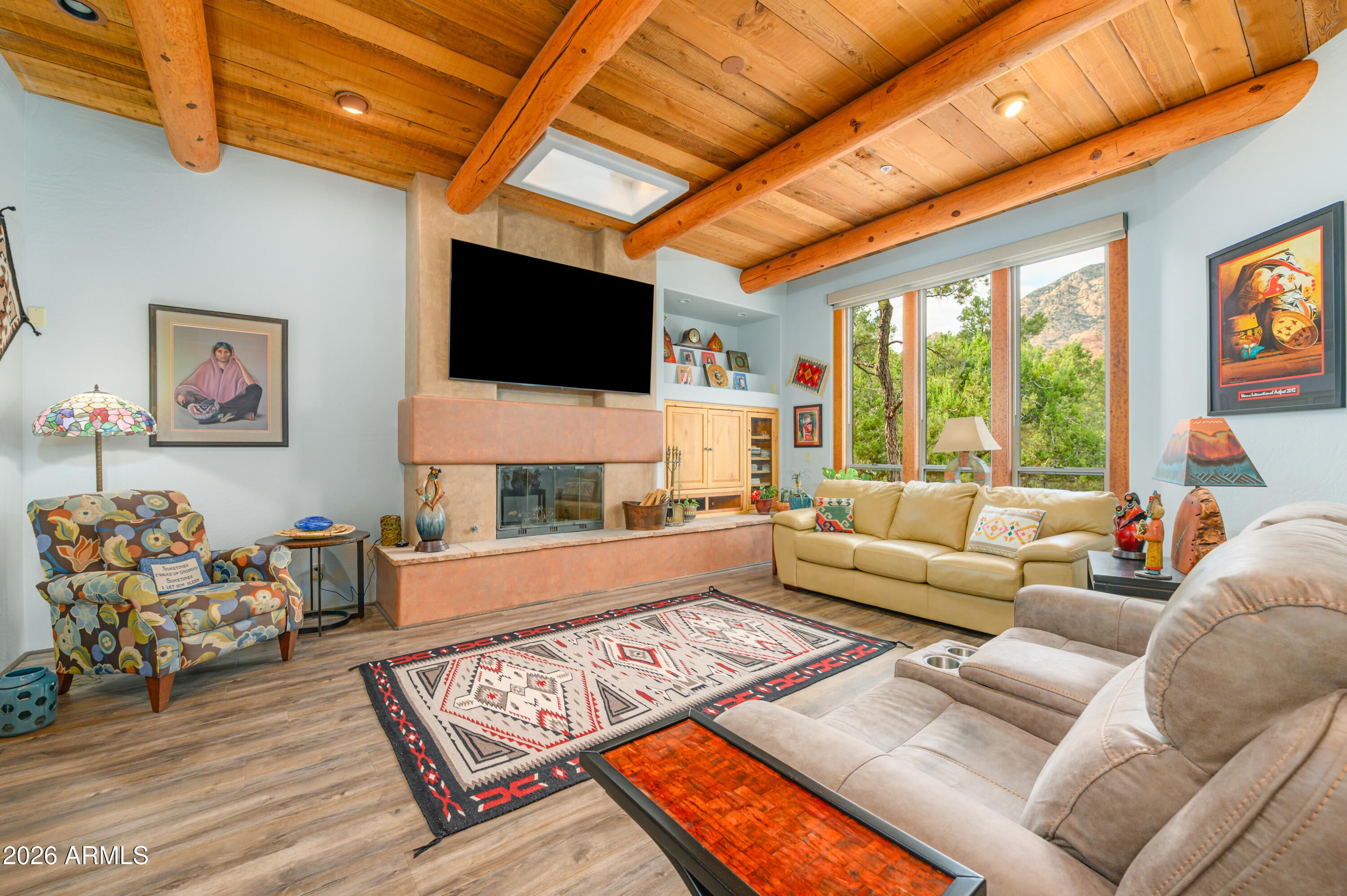 2250 E MULE DEER Road