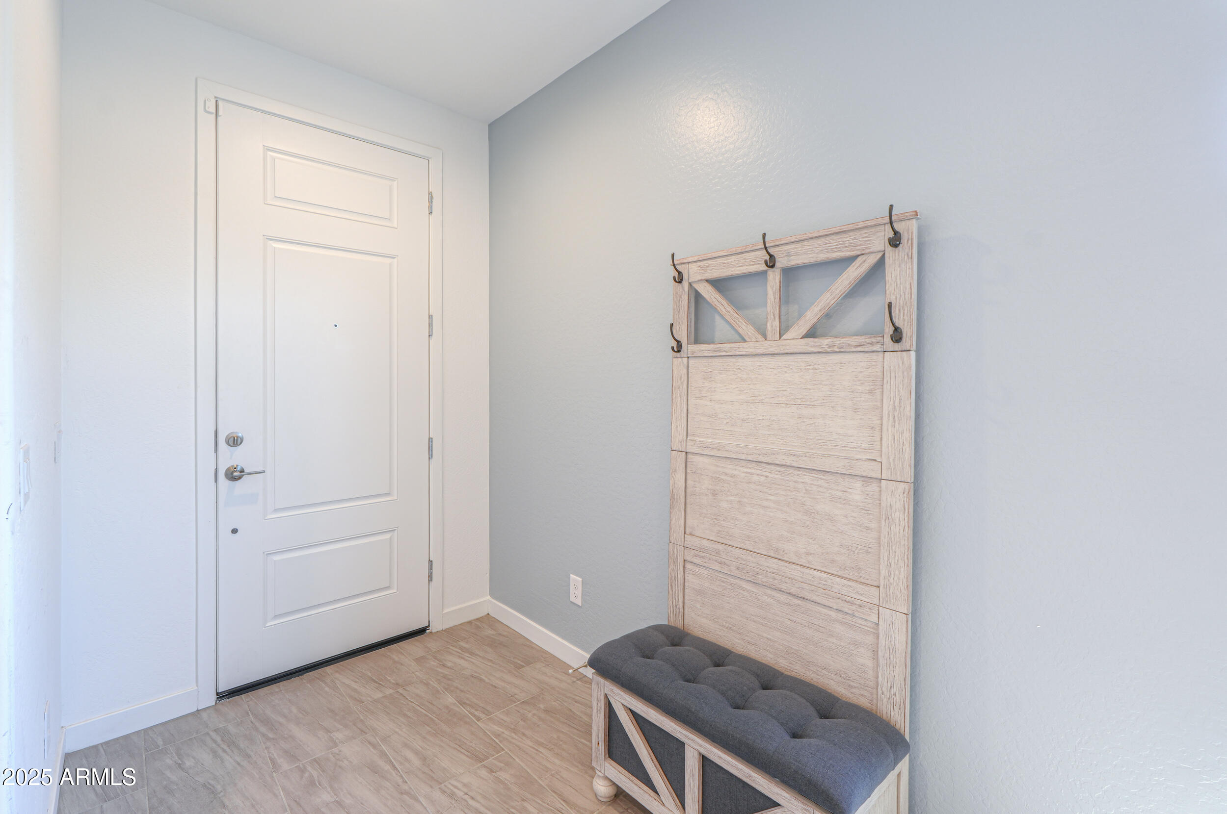 2929 E MOHAVE Lane