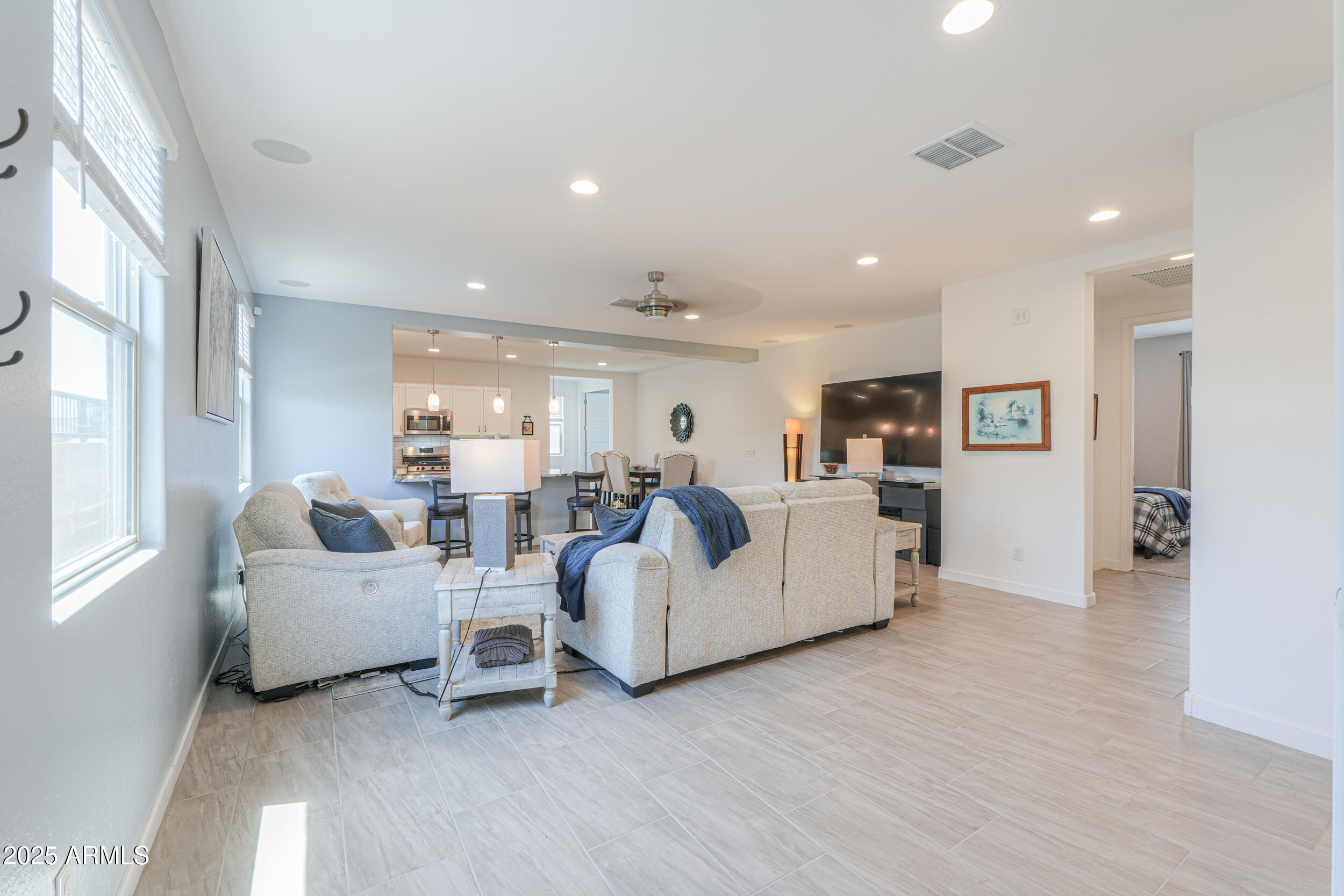 2929 E MOHAVE Lane
