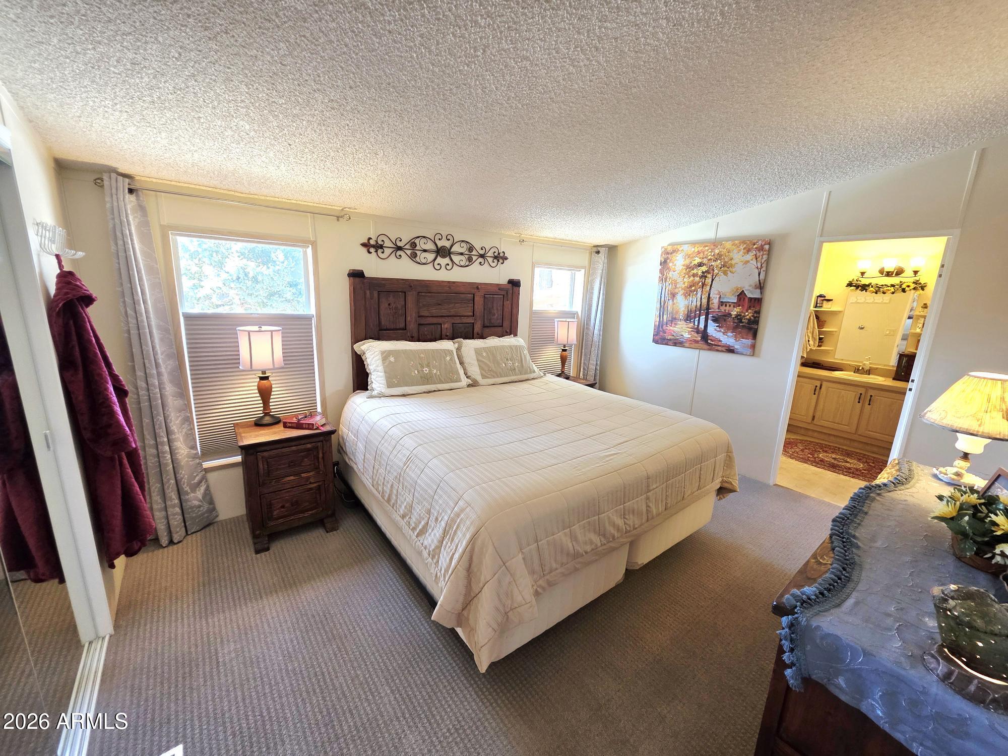 1317 N WOODLAND Drive