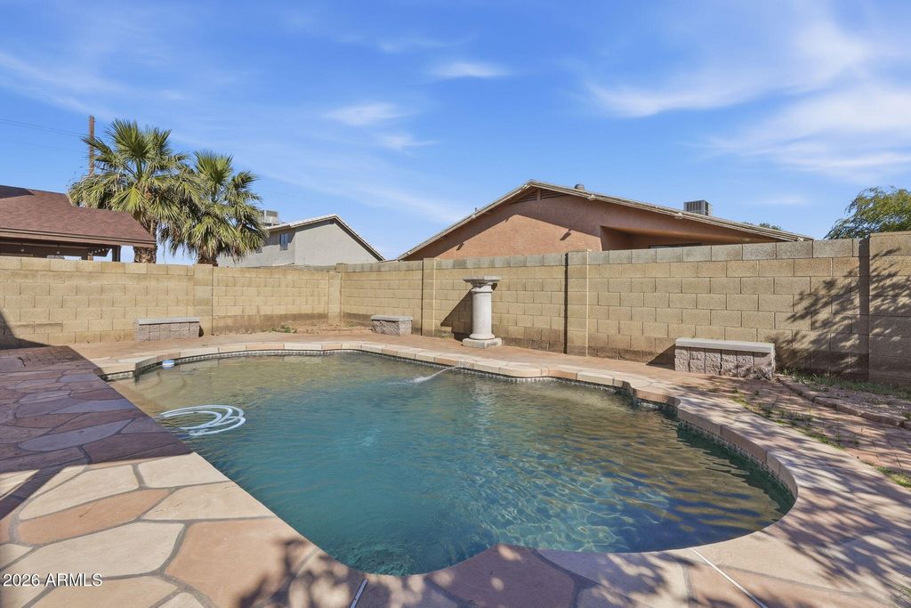Photo of 7888 W Windsor Boulevard, Glendale, AZ 85303 (MLS # 7003885)