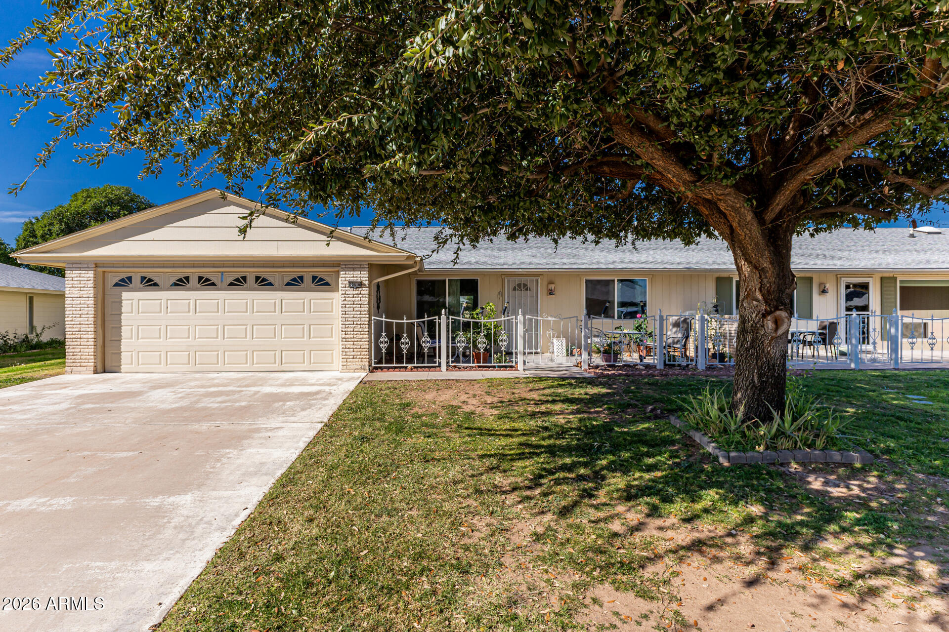 10416 W BRIGHT ANGEL Circle