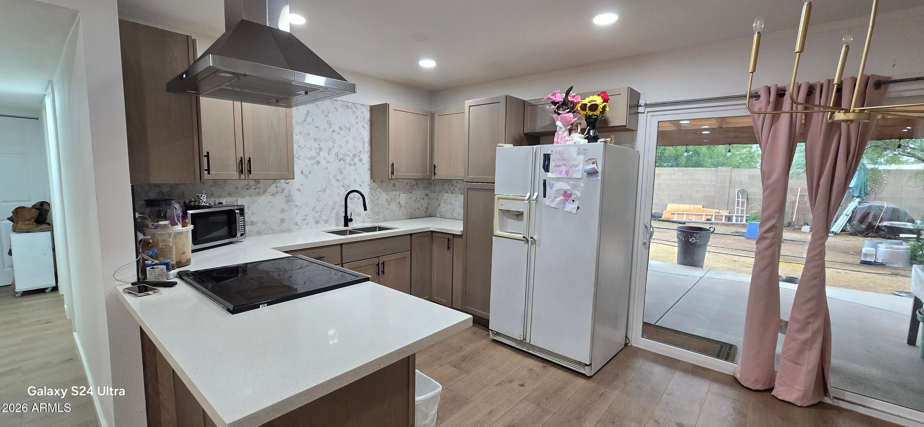 2216 W VILLA MARIA Drive