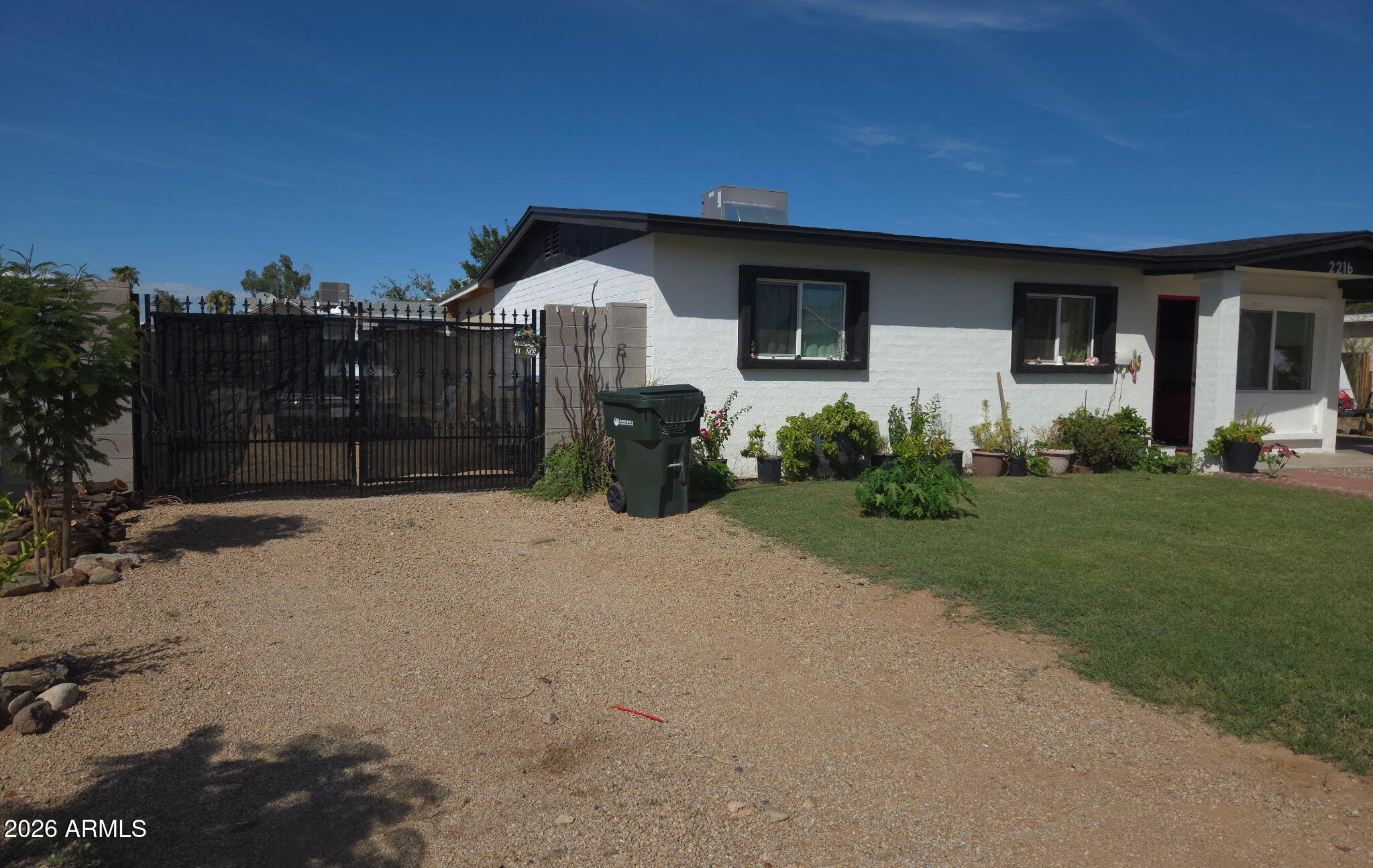 2216 W VILLA MARIA Drive
