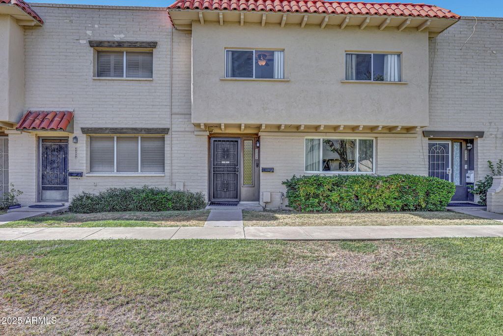 Photo of 6833 E Osborn Road #E, Scottsdale, AZ 85251 (MLS # 6944301)