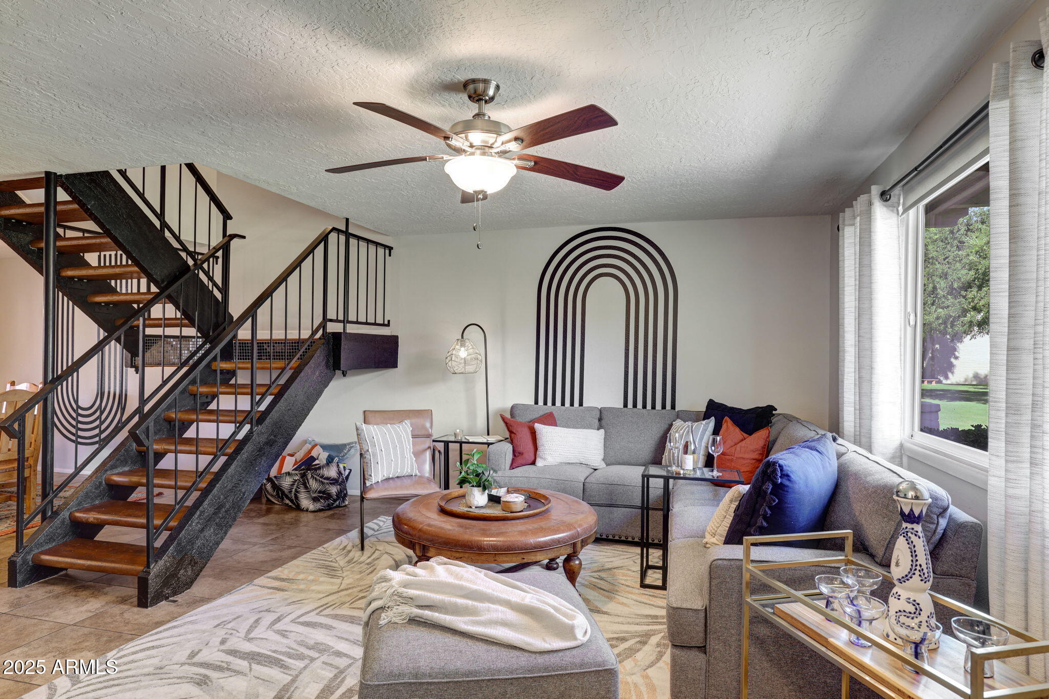 6833 E OSBORN Road E