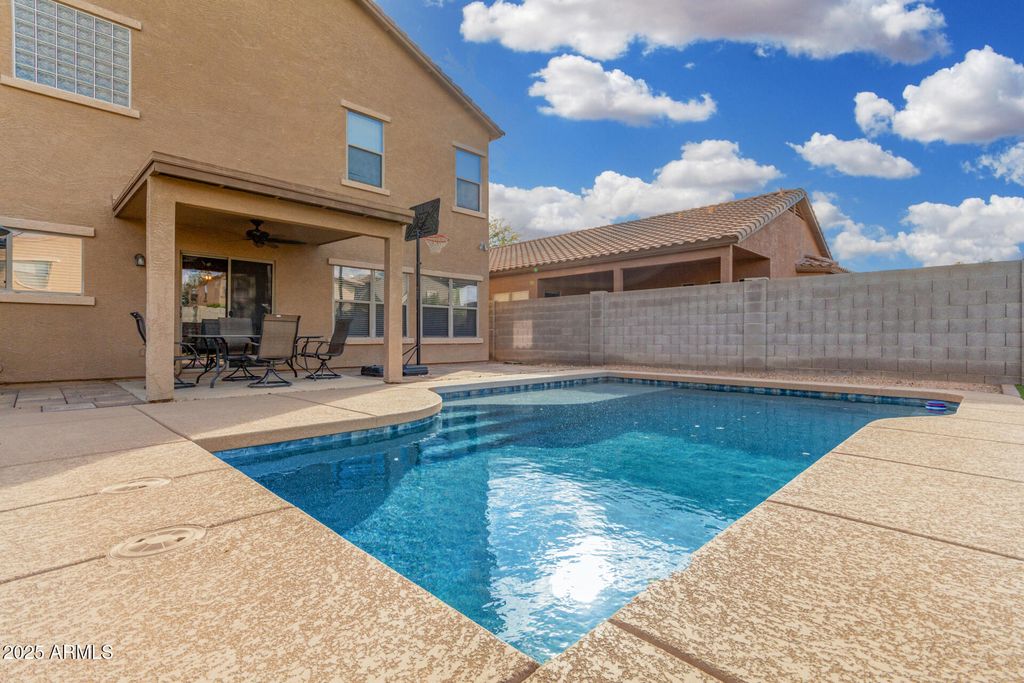 Photo of 32 W Desert Vista Trail, San Tan Valley, AZ 85143 (MLS # 6965599)