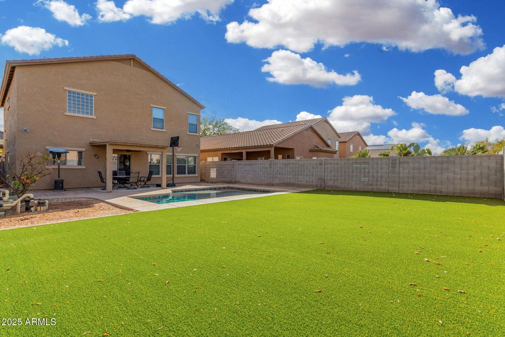 Photo of 32 W Desert Vista Trail, San Tan Valley, AZ 85143 (MLS # 6965599)