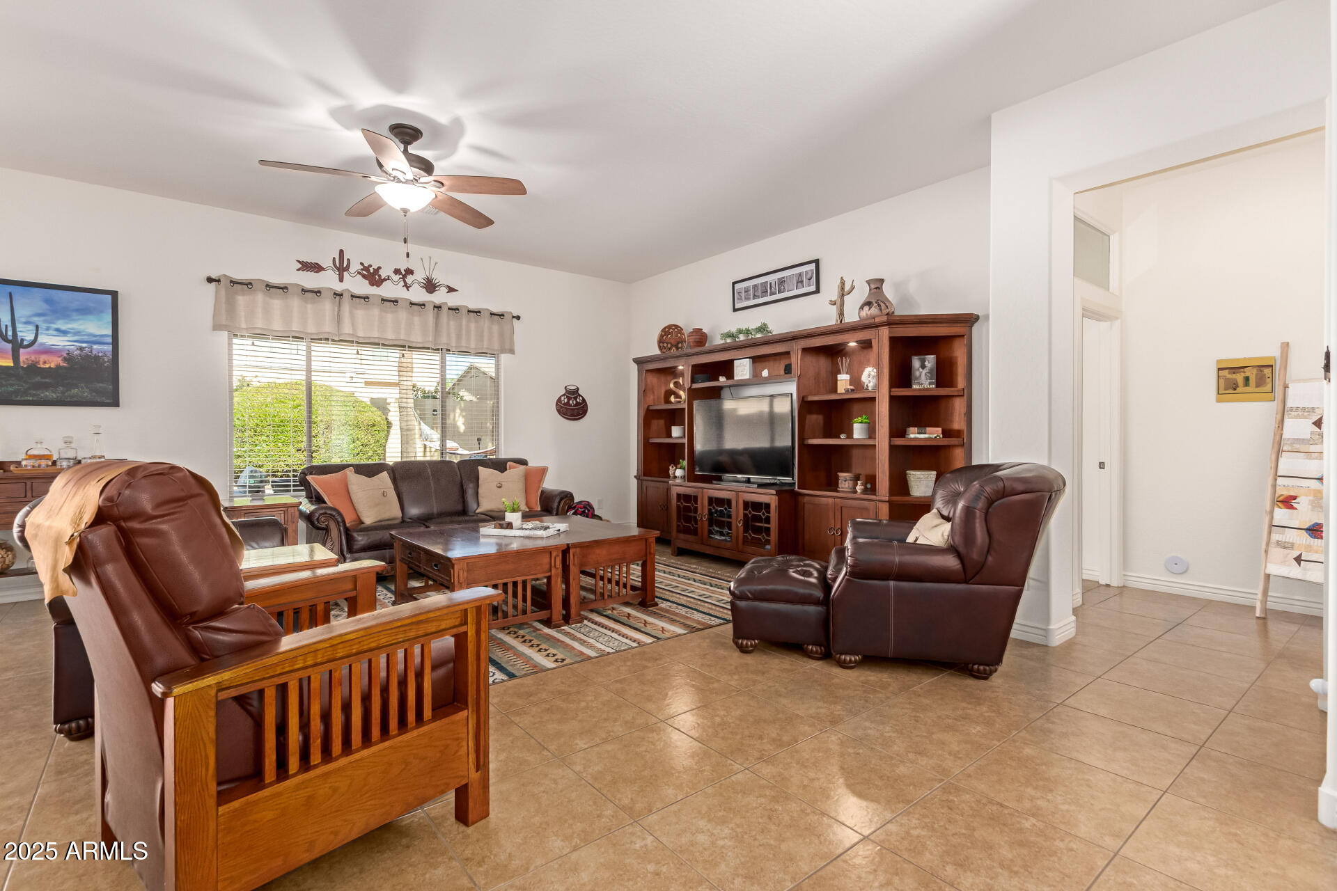 236 W CARIBBEAN Drive