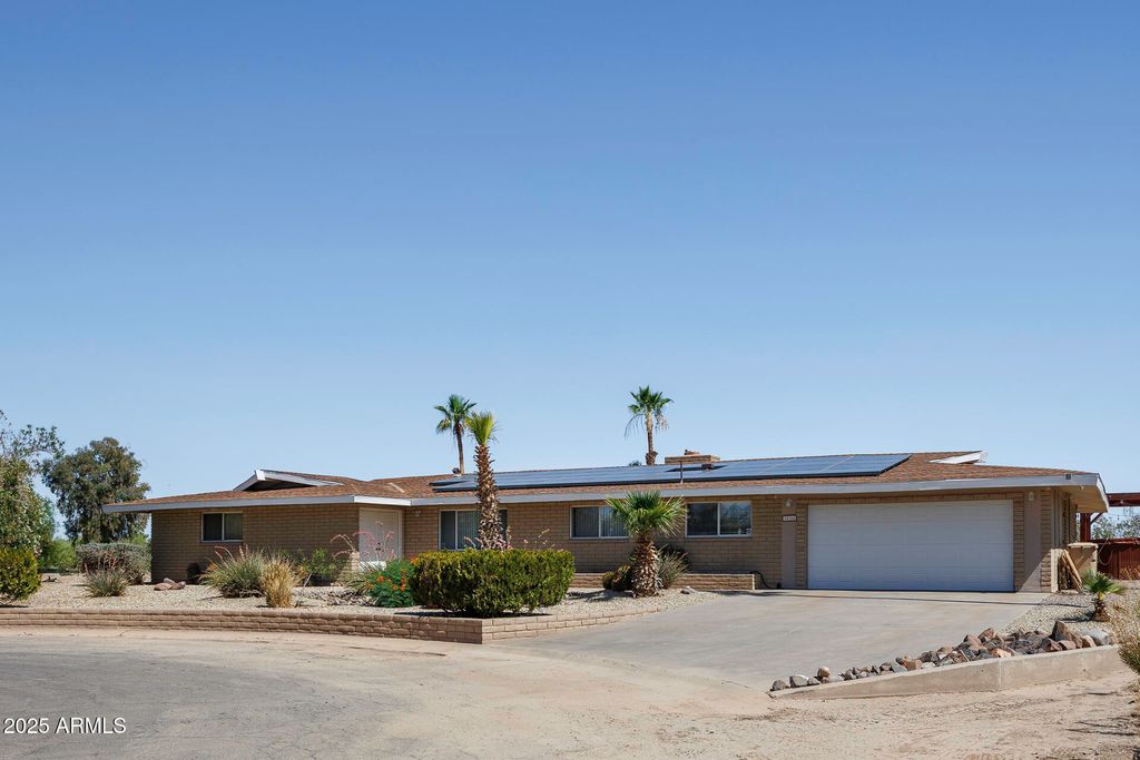 Photo of 14164 S Baniff Lane, Arizona City, AZ 85123 (MLS # 6883003)