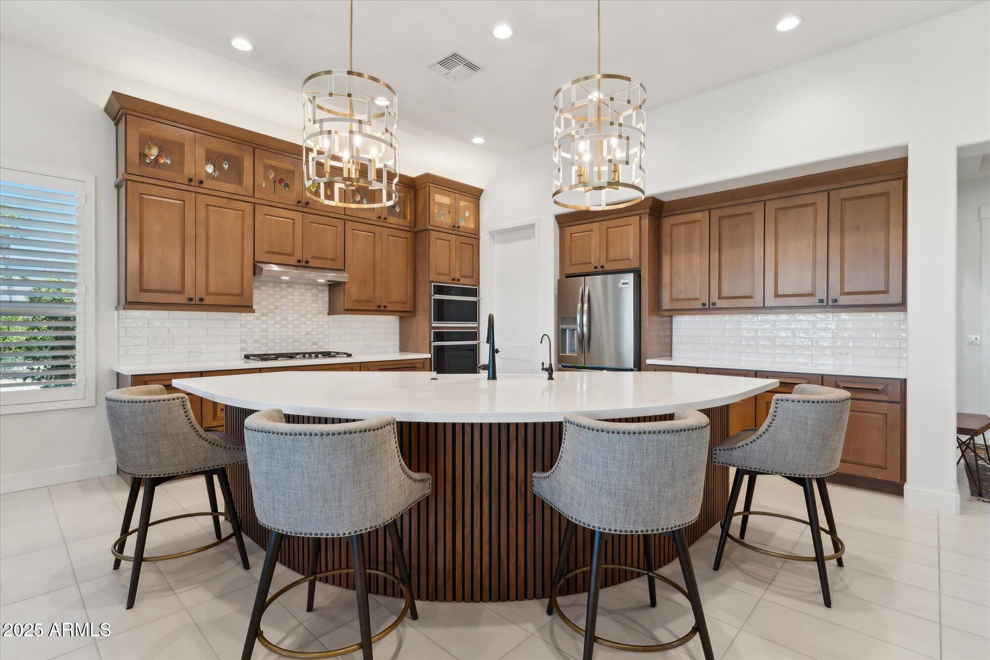 5743 N PAPAGOS Lane