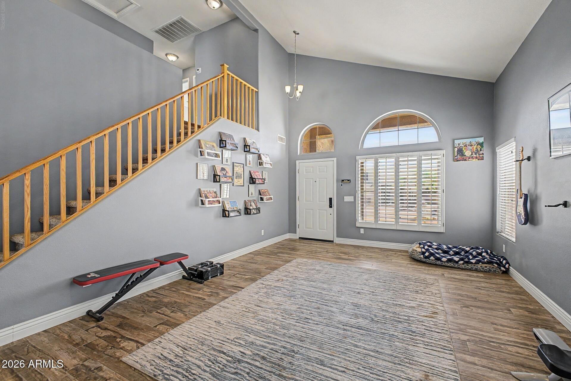 1760 W MUIRWOOD Drive