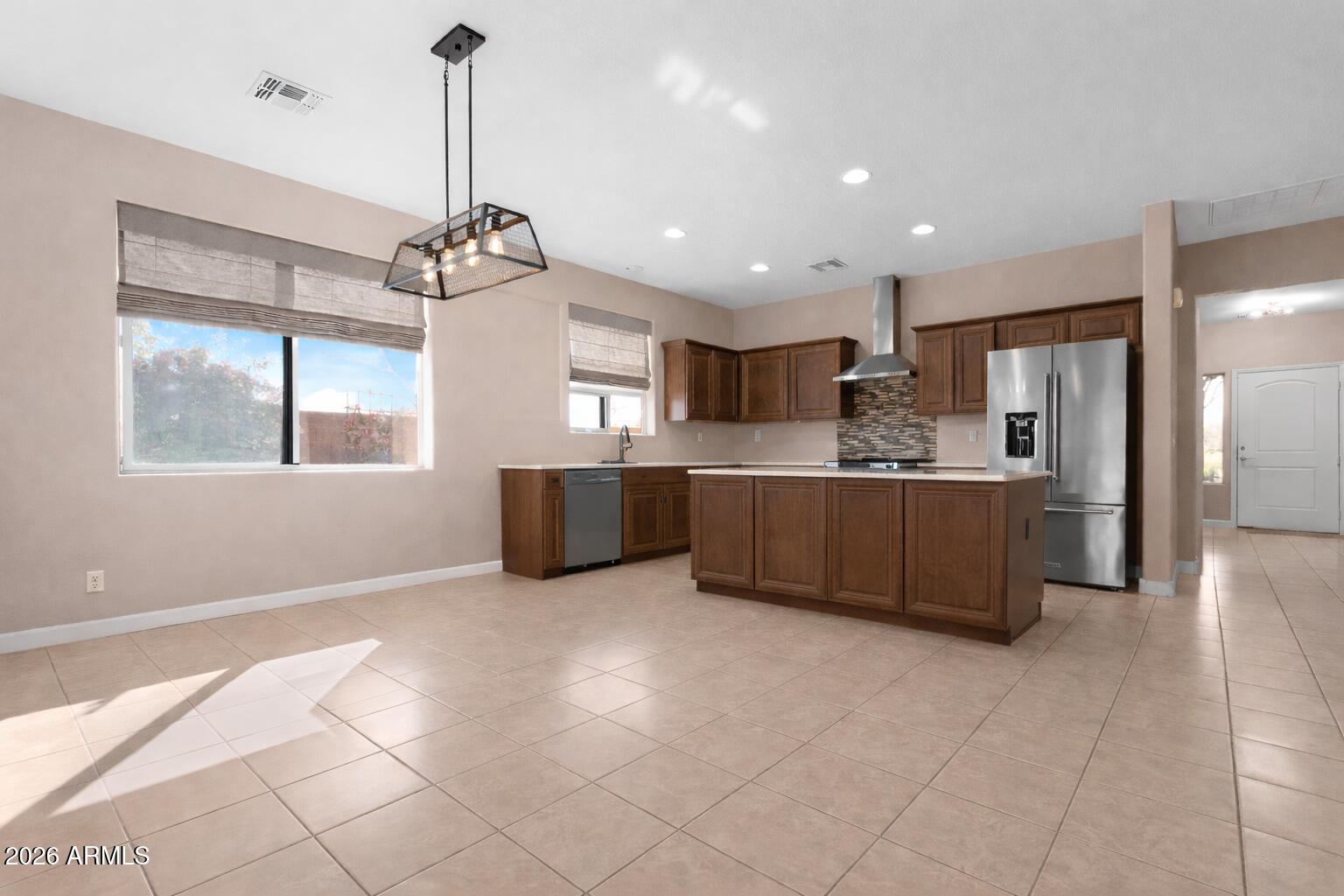 5806 E ARTEMIS Drive