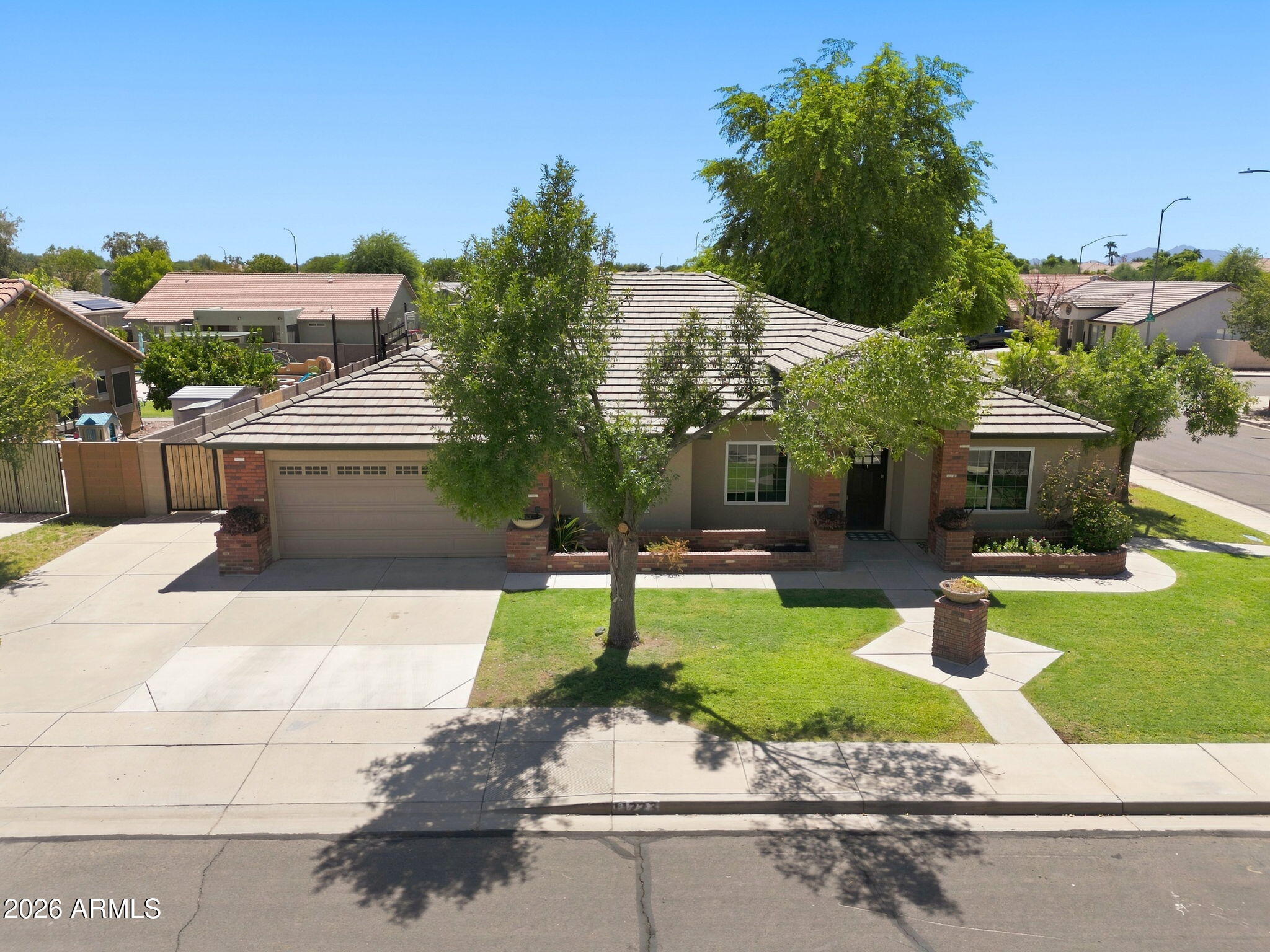 11223 E RAMONA Avenue