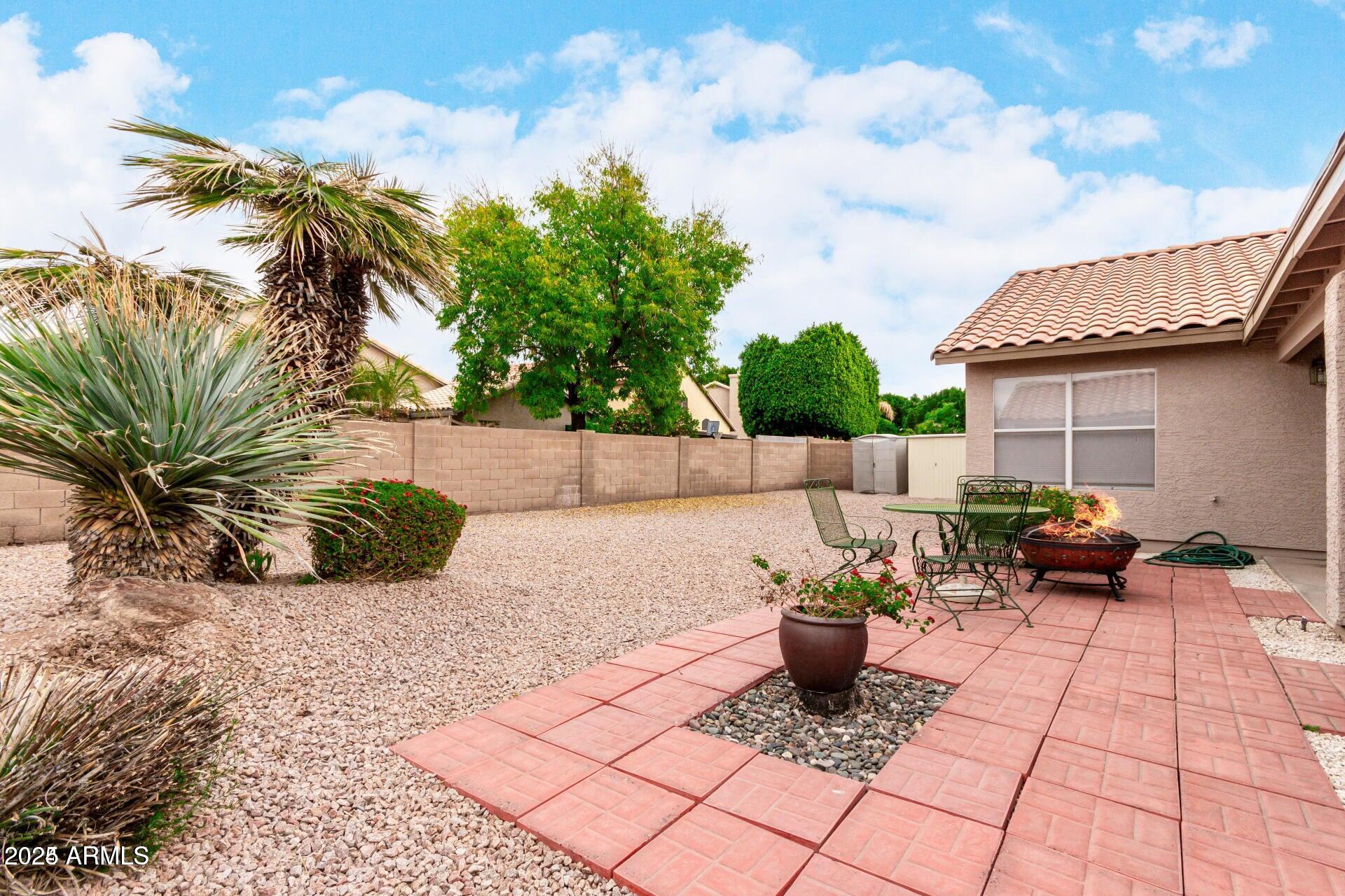 1308 E HORSESHOE Avenue