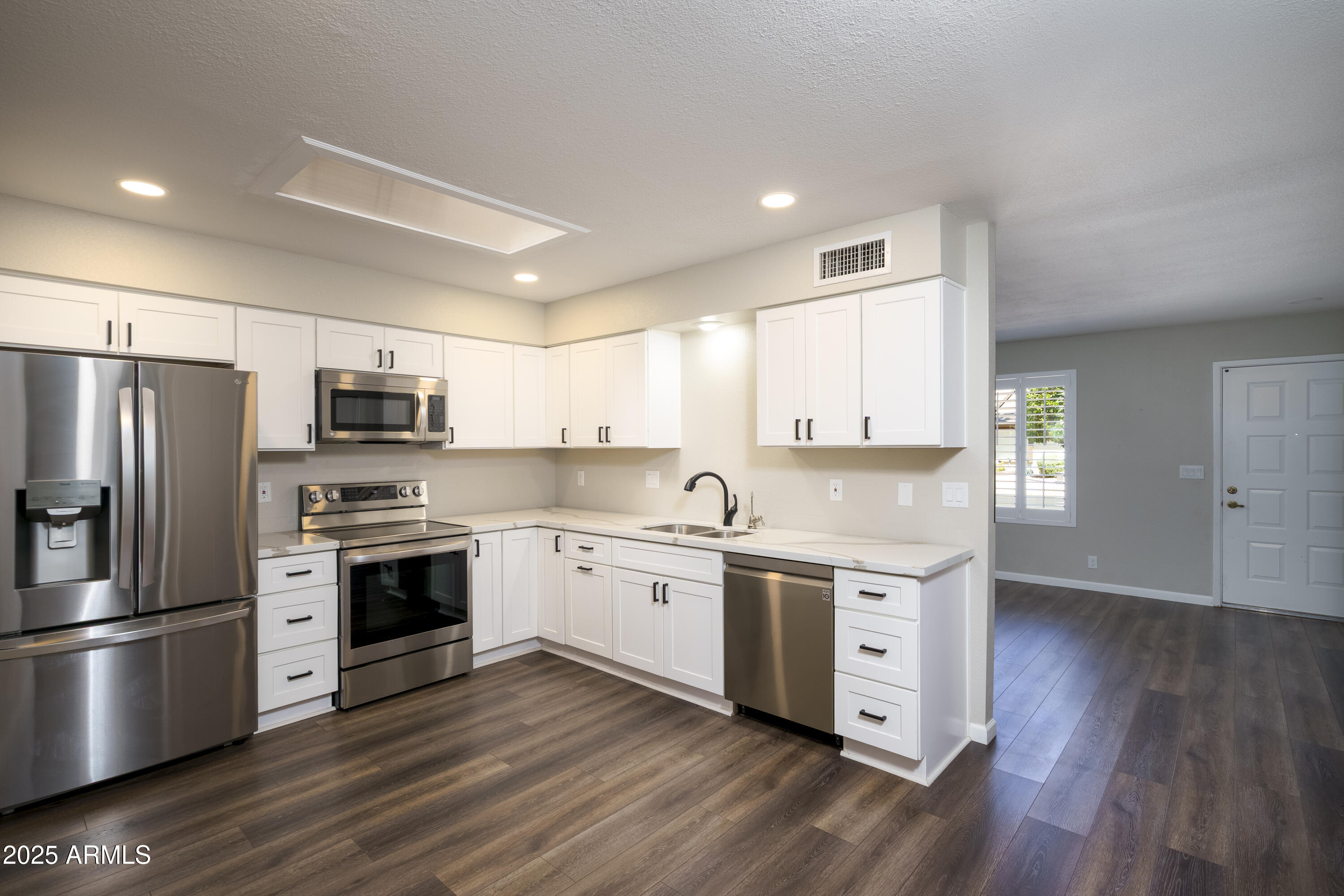 2064 S FARNSWORTH Drive 109