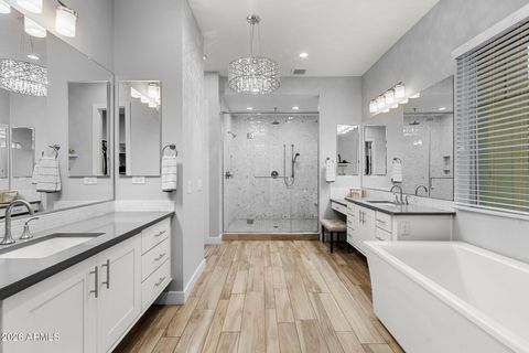 2052 E CRESCENT Way Gilbert AZ 85298