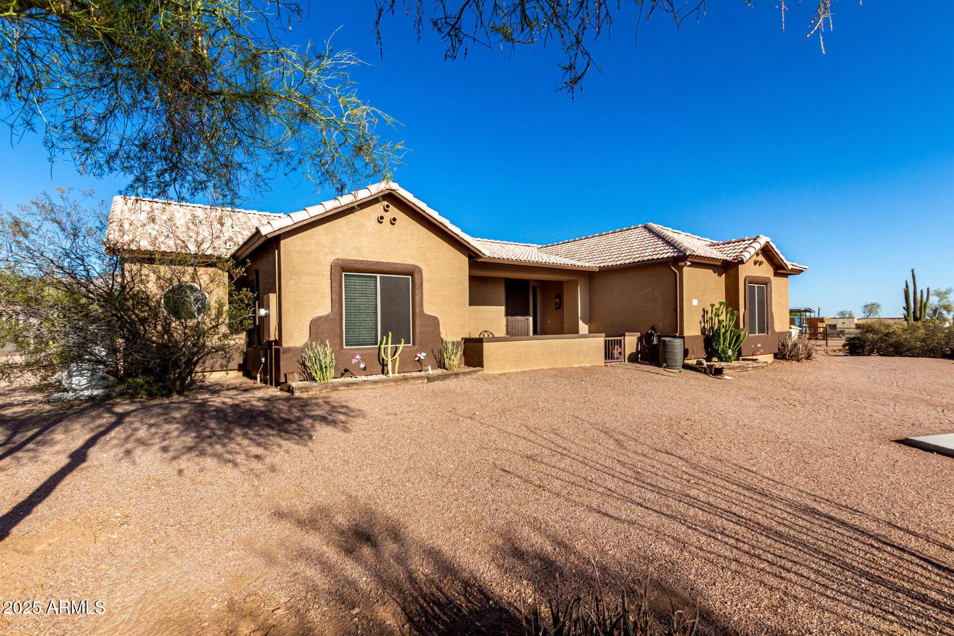 931 E ECHO Circle