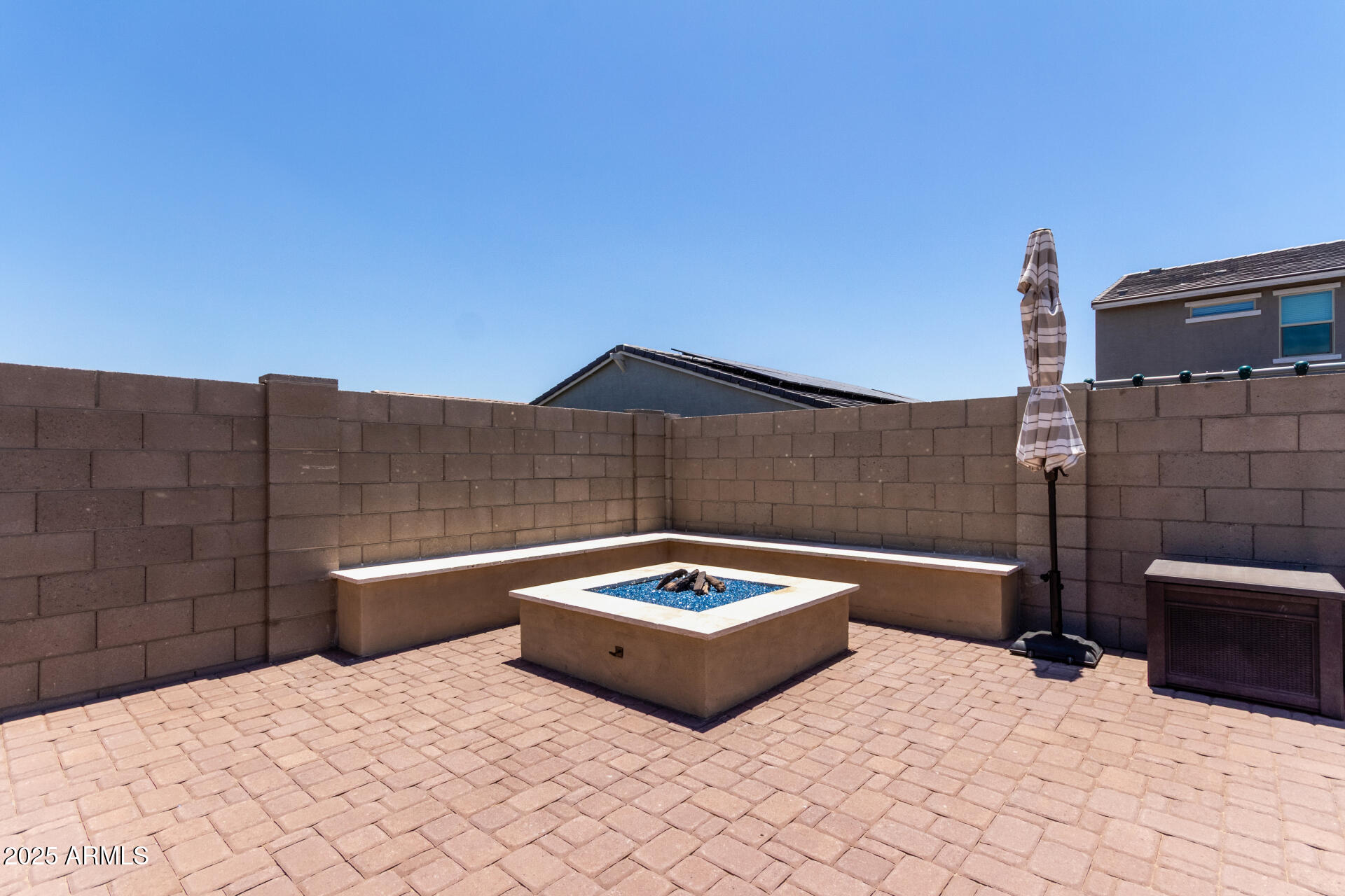 12609 W DALEY Lane