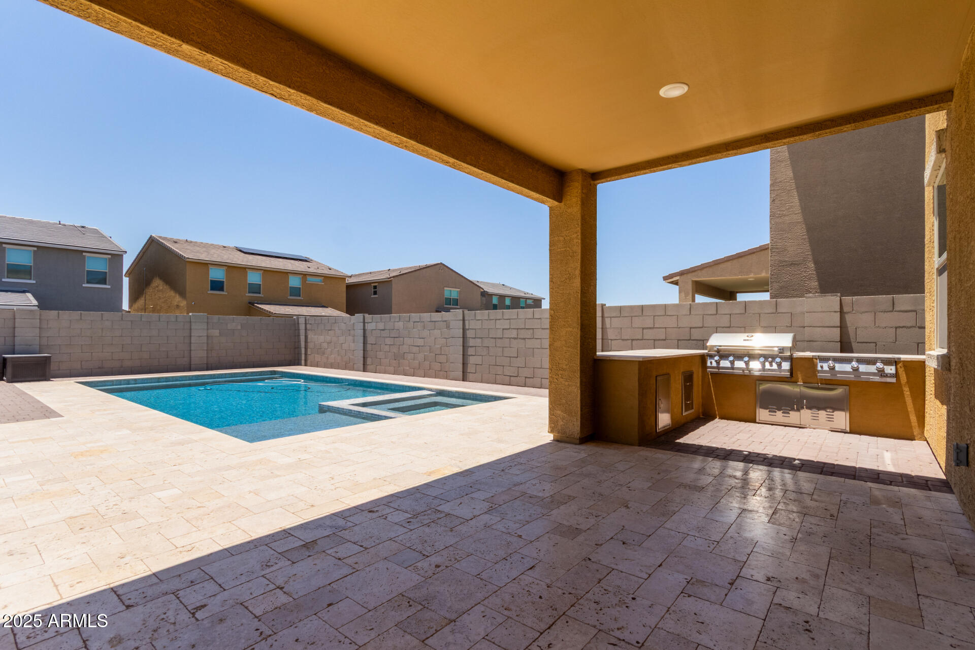 12609 W DALEY Lane