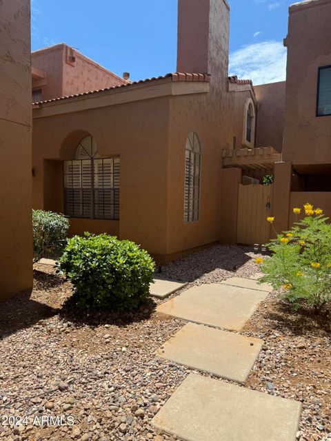 Townhouse in Scottsdale AZ 5640 BELL Road.jpg