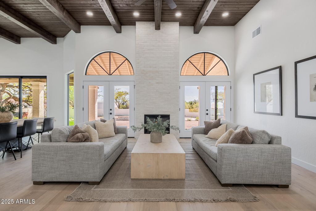 Photo of 8255 E Bronco Trail, Scottsdale, AZ 85255 (MLS # 6915224)