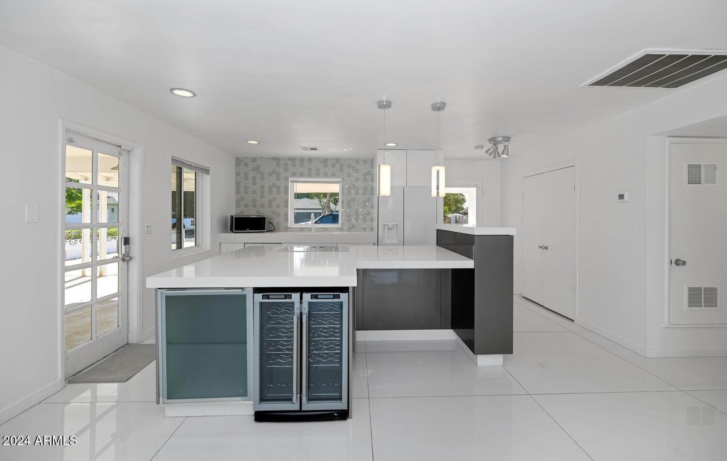 4222 E Indianola Avenue