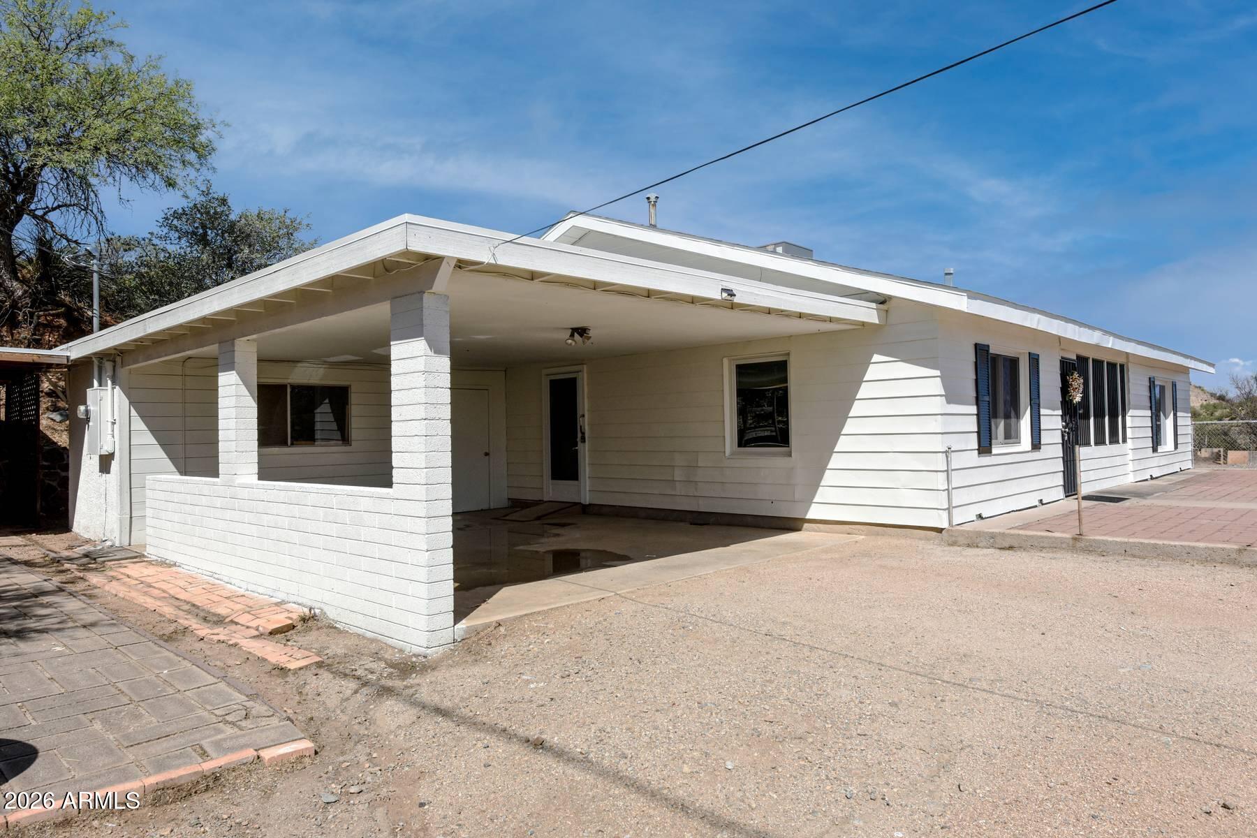 285 S Salas Lane