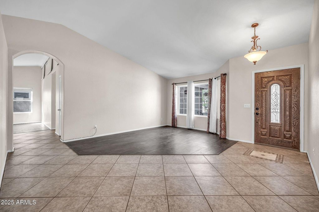 Photo of 7569 W Maui Lane, Peoria, AZ 85381 (MLS # 6926862)