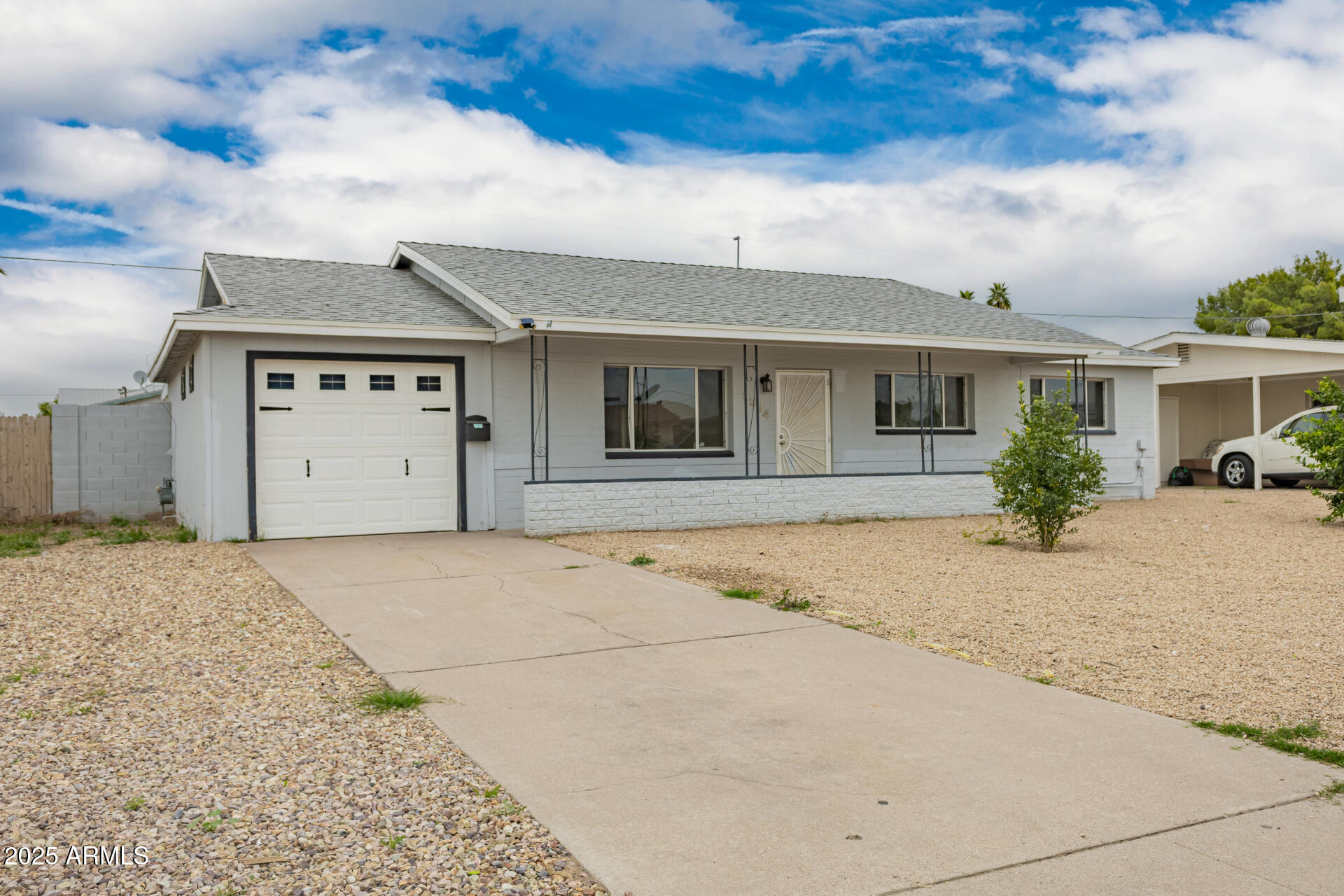 3334 W SIERRA Street