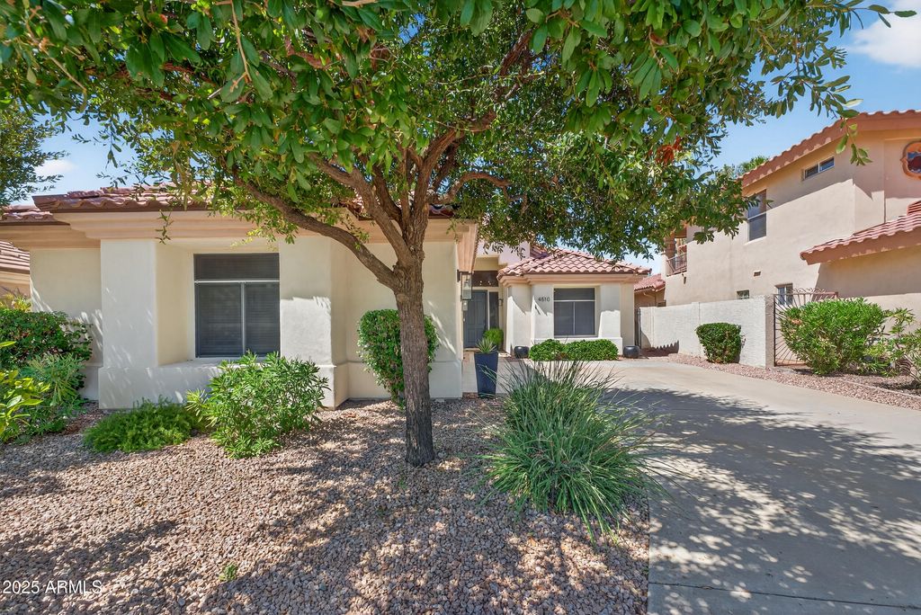 Photo of 4510 N Bent Tree Circle W, Litchfield Park, AZ 85340 (MLS # 6914687)