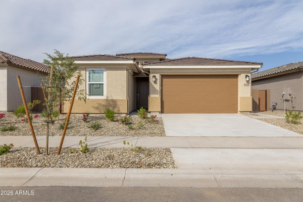 17124 W SWAYBACK PASS, SURPRISE, AZ 85387 - Image 39a3b31190f633f28a8b8dcf287c505e/4293701879