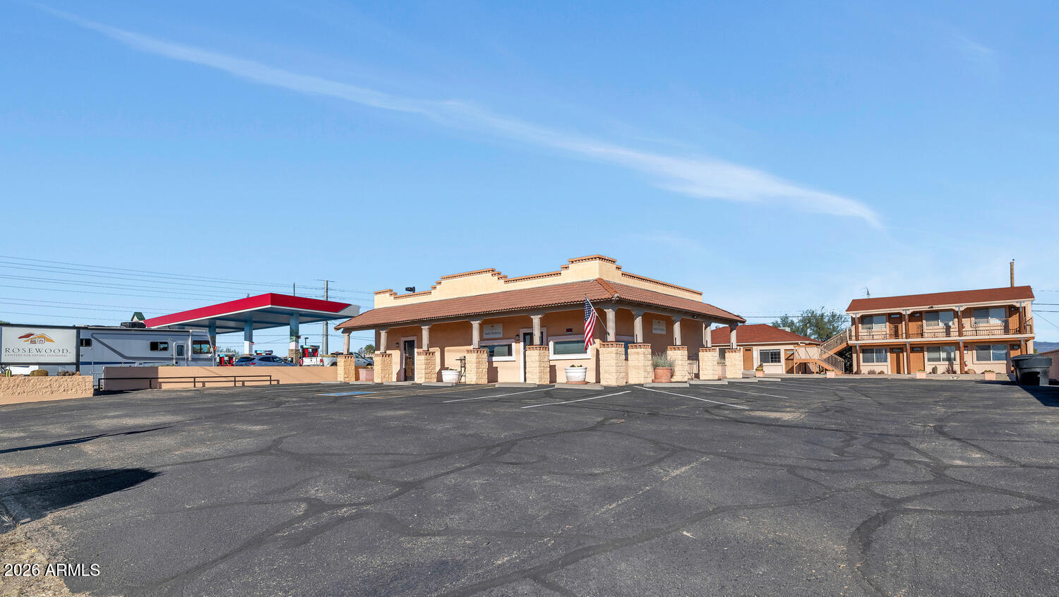 778 W WICKENBURG Way