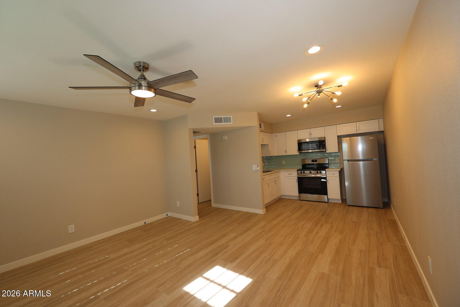 476 E Linda Avenue 3