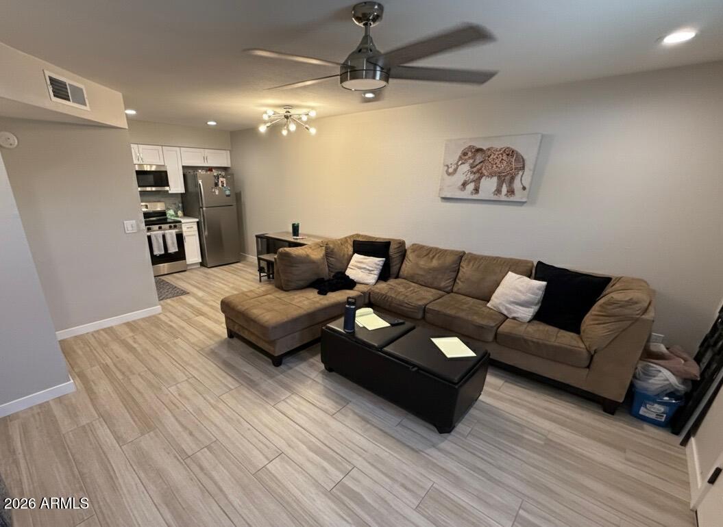 476 E Linda Avenue 3