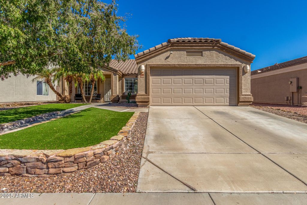 Photo of 18437 N 111th Drive, Surprise, AZ 85378 (MLS # 6935429)