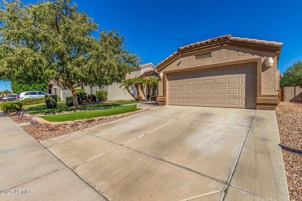 Photo of 18437 N 111th Drive, Surprise, AZ 85378 (MLS # 6935429)