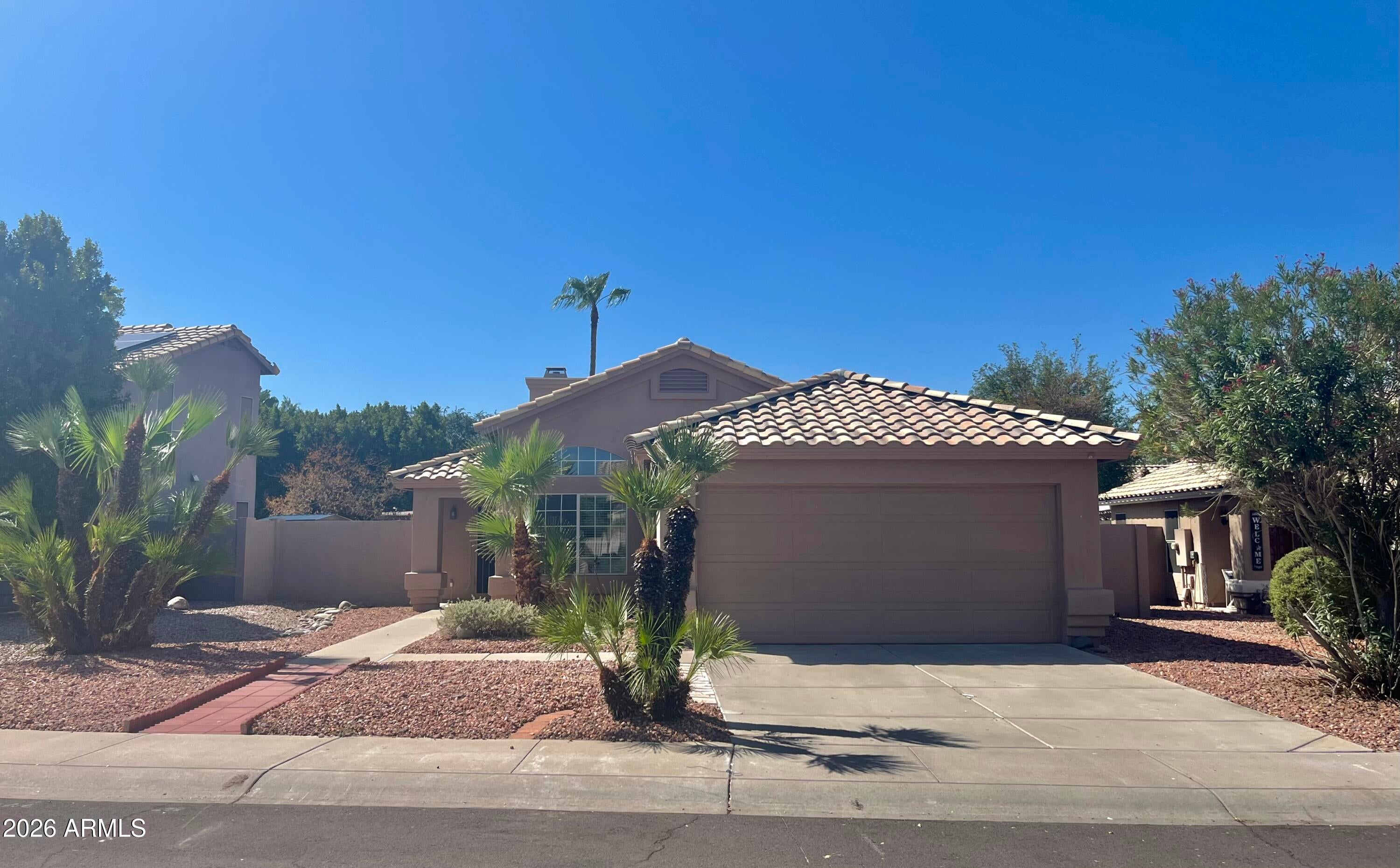 7427 W CREST Lane