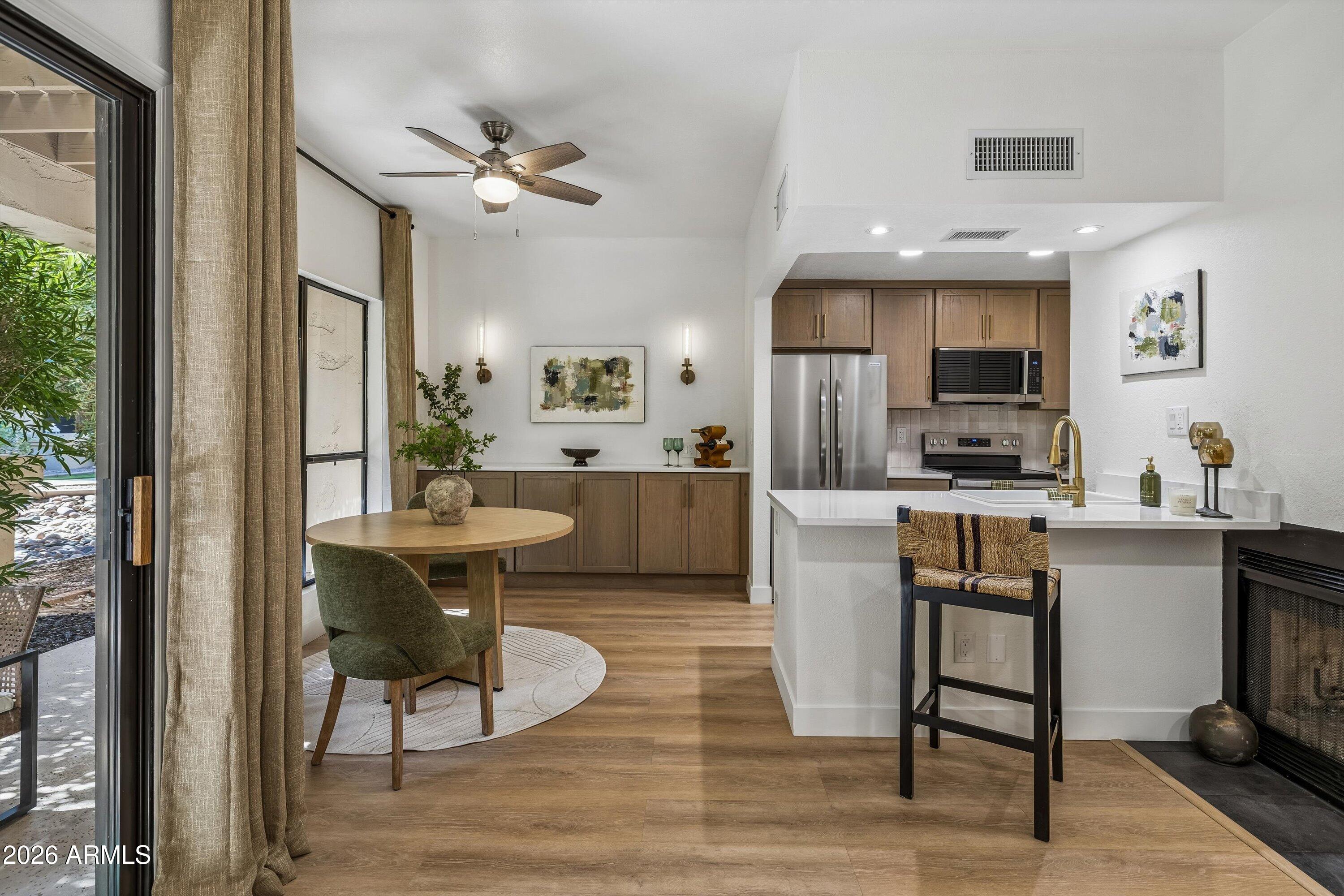 9711 E MOUNTAIN VIEW Road 1535