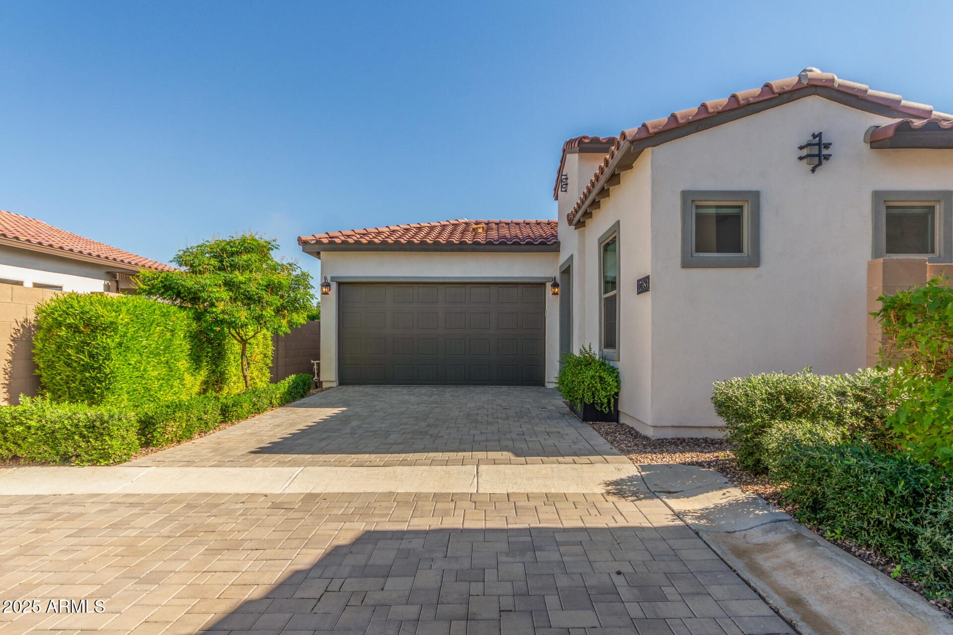 17383 W GUTHRIE Street