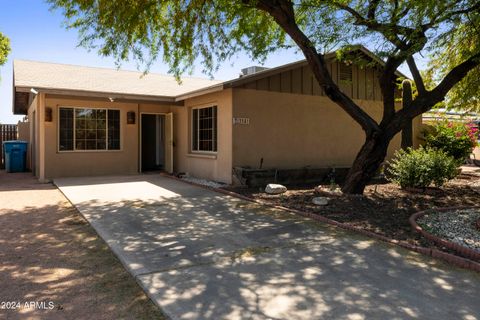 Single Family Residence in Phoenix AZ 3141 DESERT COVE Avenue.jpg